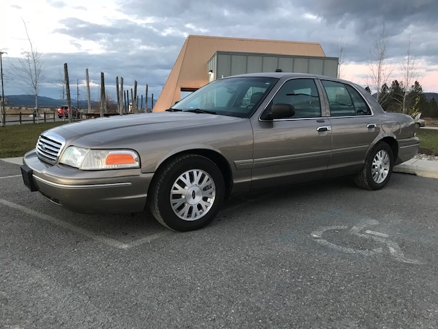 2003 Ford Crown Victoria